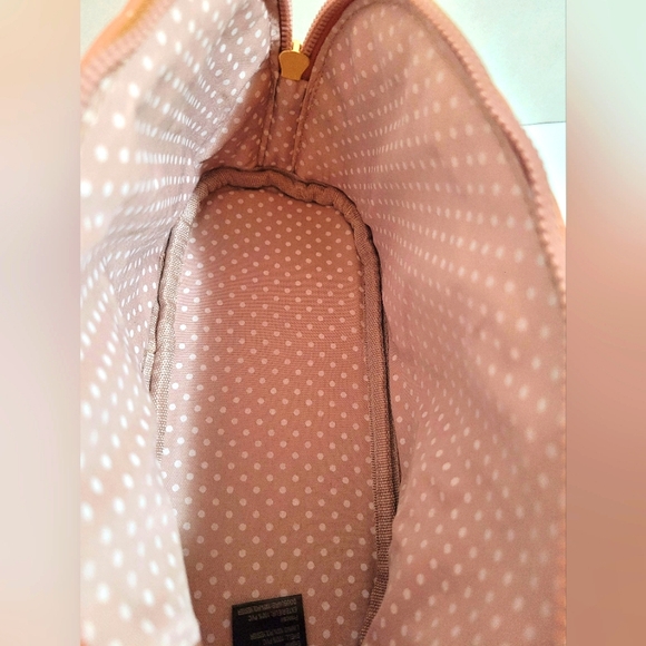 Deluxity LA Pink Quilted Women's Accessories Bag - Picture 3 of 4